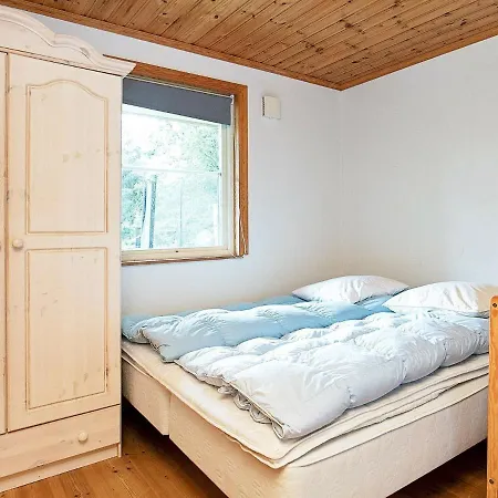 펜션 Modern Holiday In With Sauna Hals